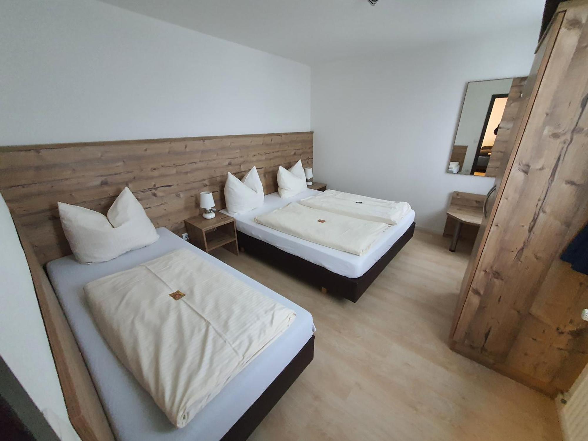 Fraenkischer Hof --- Hotel In Pegnitz --- Schlabecks Fraenkischer Hof Екстериор снимка