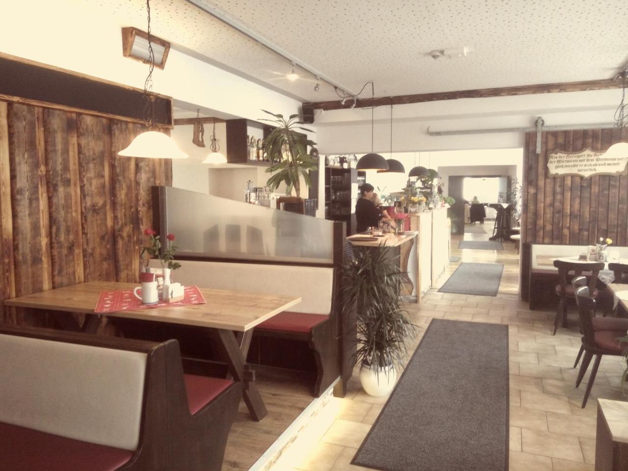 Fraenkischer Hof --- Hotel In Pegnitz --- Schlabecks Fraenkischer Hof Екстериор снимка